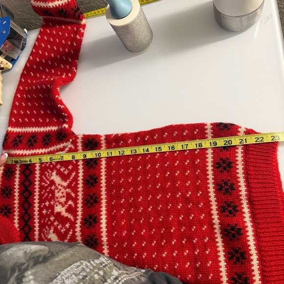 Dale of Norway Christmas Reindeer Black white red Sweater size small 40 - Picture 9 of 13